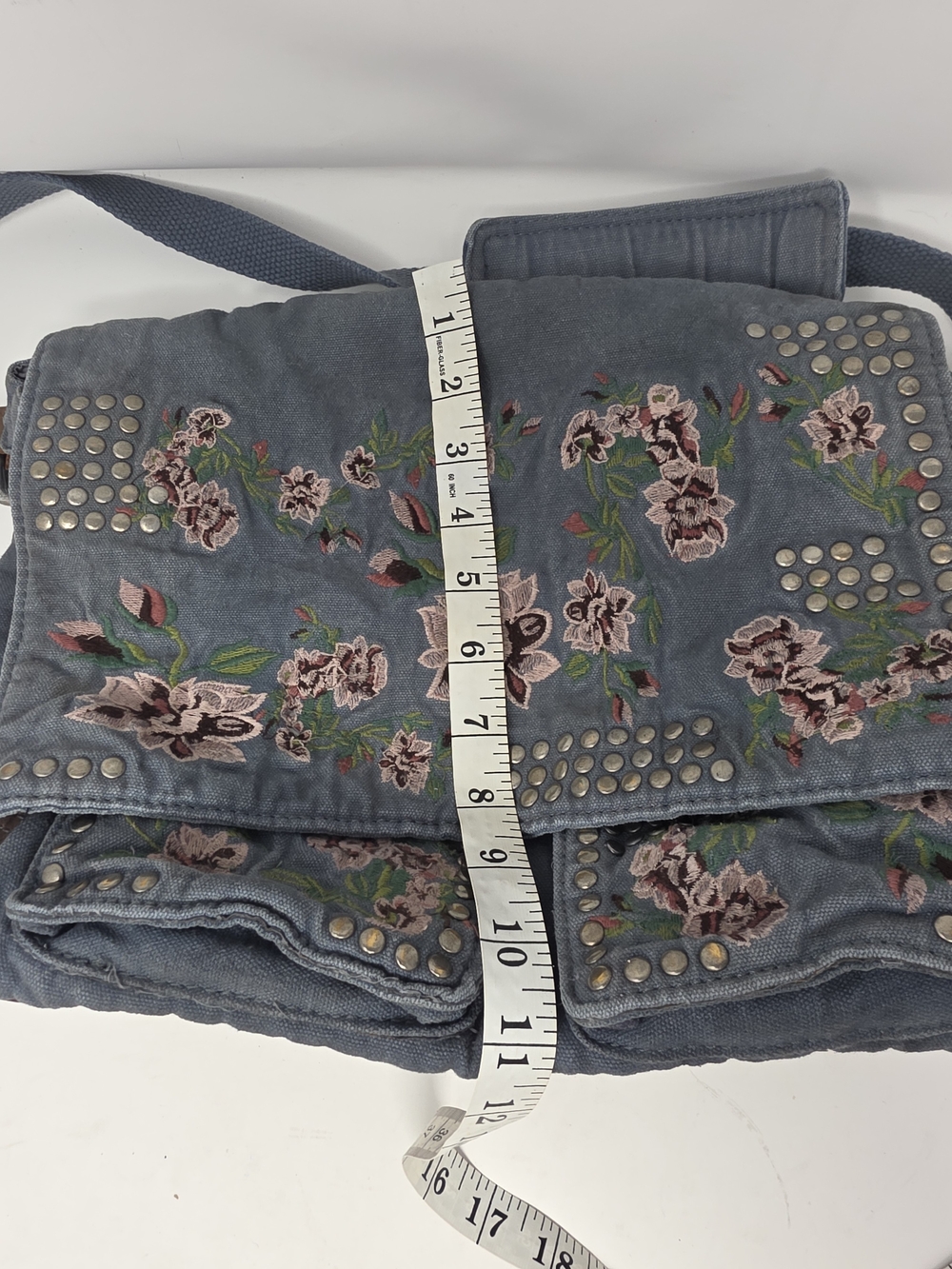 Free People Floral Embroidered Studded Canvas Messenger Bag Denium Leather Boho - Picture 10 of 11